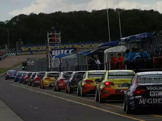 Tom Coronel Titel-Bild zur News: Tom Coronel