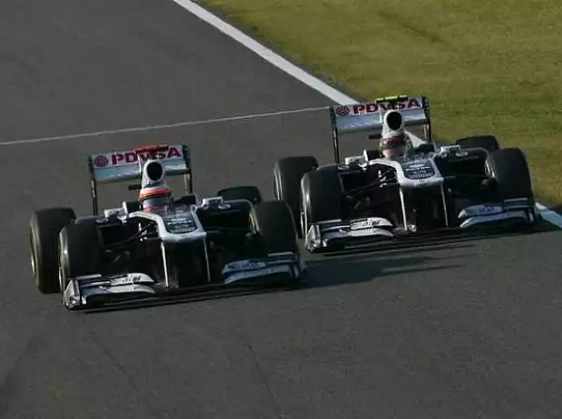 Pastor Maldonado, Rubens Barrichello Titel-Bild zur News: Pastor Maldonado, Rubens Barrichello