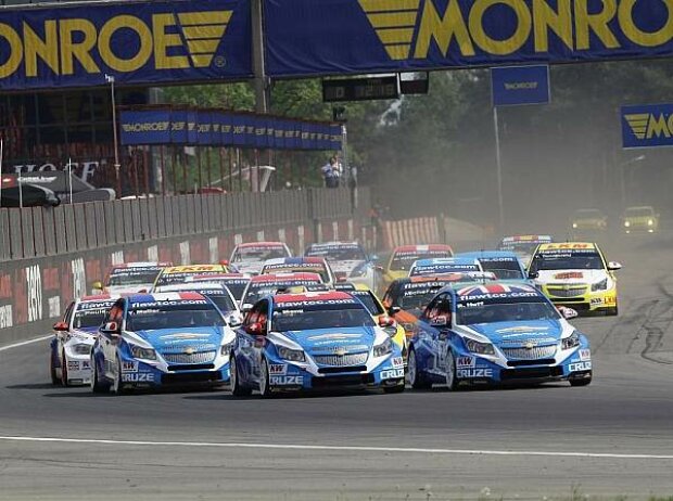 Yvan Muller, Alain Menu, Robert Huff