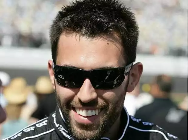 Aric Almirola Titel-Bild zur News: Aric Almirola