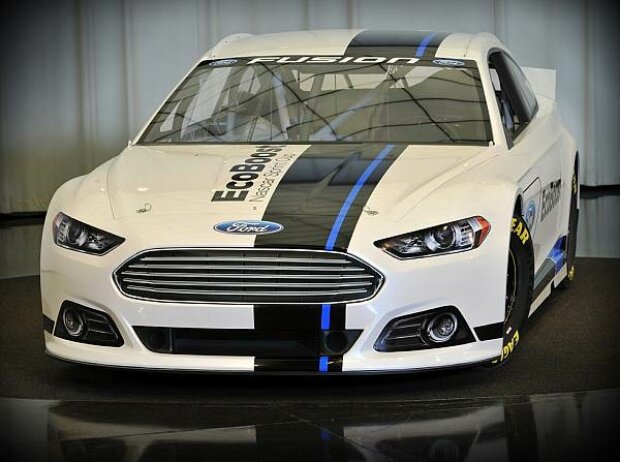Titel-Bild zur News: Ford Fusion 2013