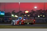 Scott Pruett im Ganassi BMW in der Dämmerung von Daytona