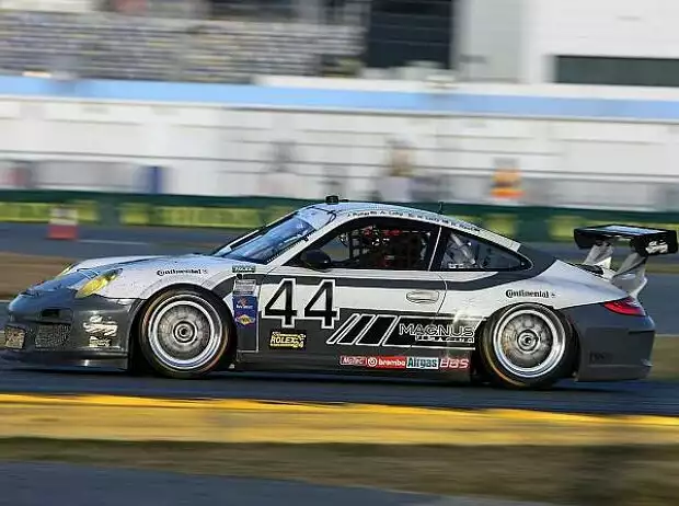 Rene Rast, Richard Lietz, Andy Lally Titel-Bild zur News: Rene Rast, Richard Lietz, Andy Lally