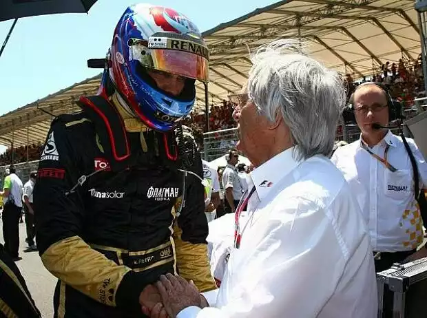 Witali Petrow, Bernie Ecclestone (Formel-1-Chef) Titel-Bild zur News: Witali Petrow, Bernie Ecclestone (Formel-1-Chef)