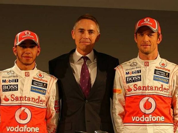 Titel-Bild zur News: Jenson Button, Martin Whitmarsh (Teamchef), Lewis Hamilton