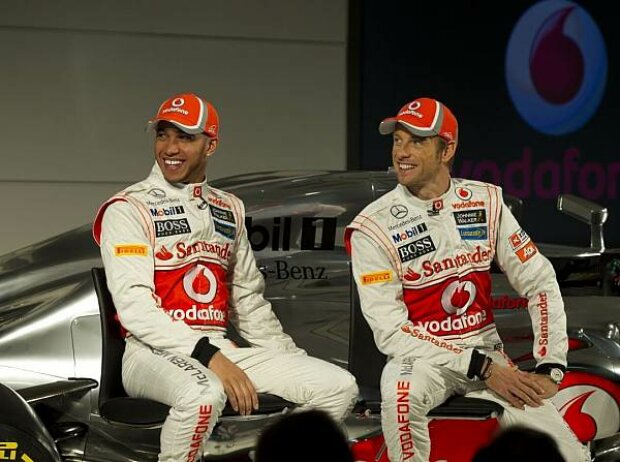 Lewis Hamilton, Jenson Button und der McLaren-Mercedes MP4-27