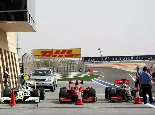 Jenson Button, Kimi Räikkönen, Lewis Hamilton Titel-Bild zur News: Jenson Button, Kimi Räikkönen, Lewis Hamilton
