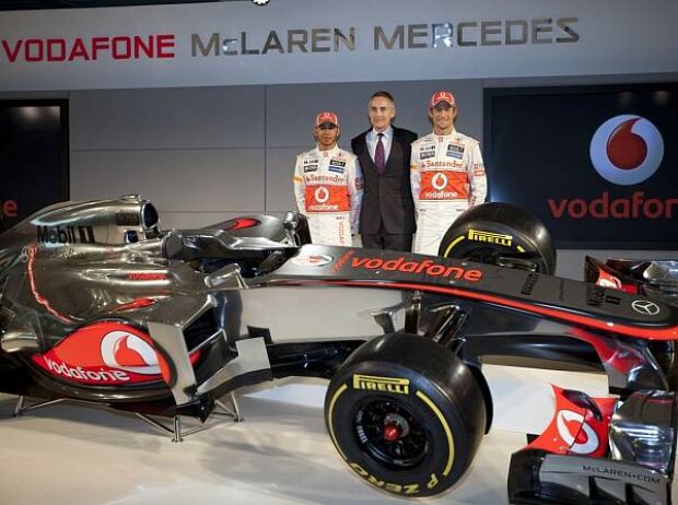 Titel-Bild zur News: Martin Whitmarsh (Teamchef), Lewis Hamilton, Jenson Button