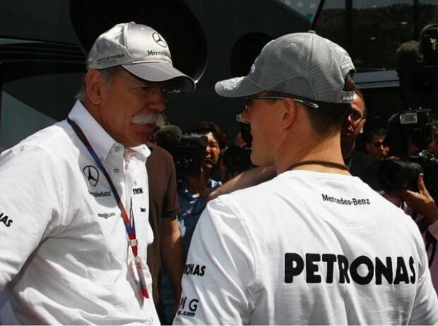 Titel-Bild zur News: Dieter Zetsche und Michael Schumacher