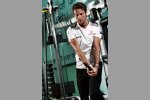 Jenson Button (McLaren) im Fitness-Studio in Woking