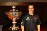 Dario Franchitti und der Meisterpokal, der Astor-Cup