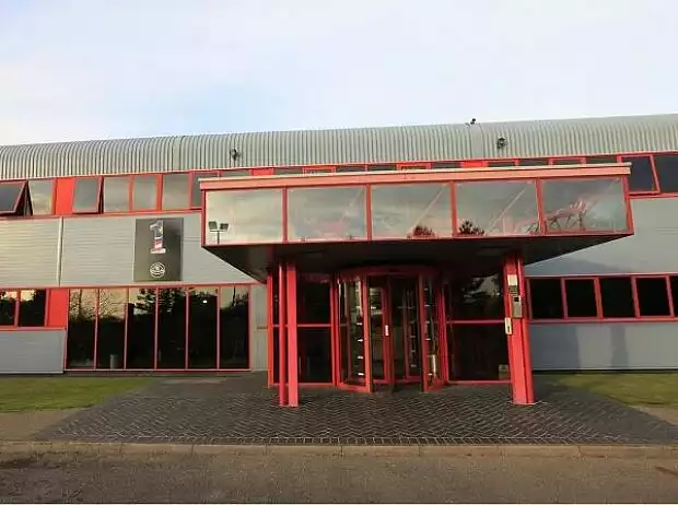 Titel-Bild zur News: Hingham, Caterham, Fabrik