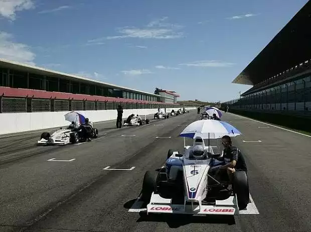 Formel BMW Talent Cup in Portimao Titel-Bild zur News: Formel BMW Talent Cup in Portimao