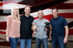 Delana und Kevin Harvick, Hundespezialist Cesar Millan und Greg Biffle