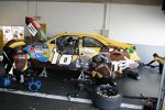 Arbeiten am Gibbs-Toyota von Kyle Busch