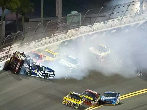 Jimmie Johnson, Kurt Busch, Jeff Gordon Titel-Bild zur News: Jimmie Johnson, Kurt Busch, Jeff Gordon