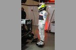 Sergio Perez (Sauber) auf der Waage