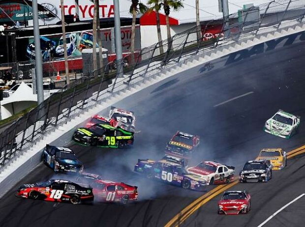 Denny Hamlin, Mike Wallace, T.J. Bell Denny Hamlin, Mike Wallace, T.J. Bell
