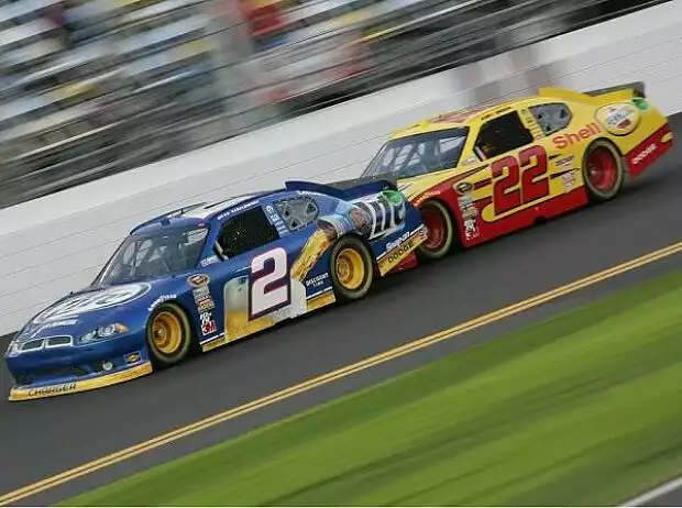Brad Keselowski, Kurt Busch Titel-Bild zur News: Brad Keselowski, Kurt Busch