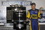 Matt Kenseth mit der Harley J. Earl Trophy