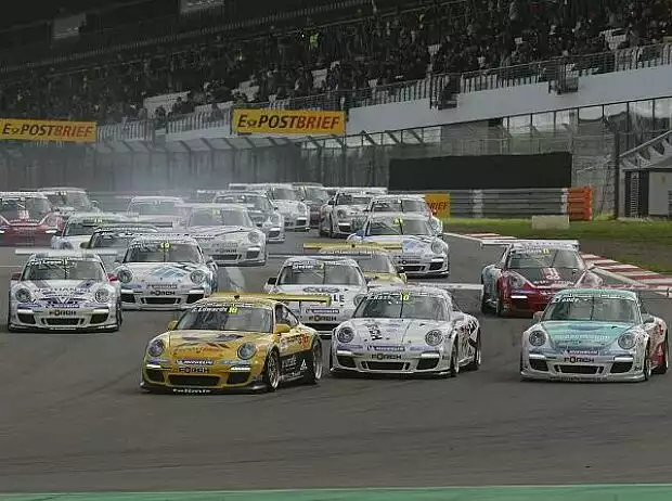 Titel-Bild zur News: Start zum Porsche Carrera Cup auf dem Nürburgring