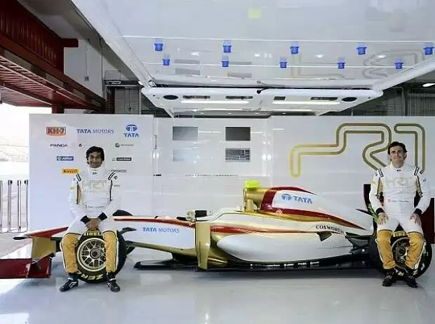 Narain Karthikeyan und Pedro de la Rosa mit dem HRT-Cosworth F112 Titel-Bild zur News: Narain Karthikeyan und Pedro de la Rosa mit dem HRT-Cosworth F112