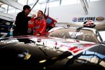 Kevin Harvick (Childress) im Gespräch mit Crewchief Shane Wilson