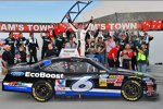 Ricky Stenhouse (Roush) feiert in der Victory Lane