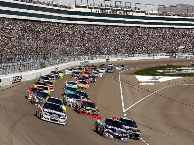 Dale Earnhardt Jun., Kasey Kahne Dale Earnhardt Jun., Kasey Kahne
