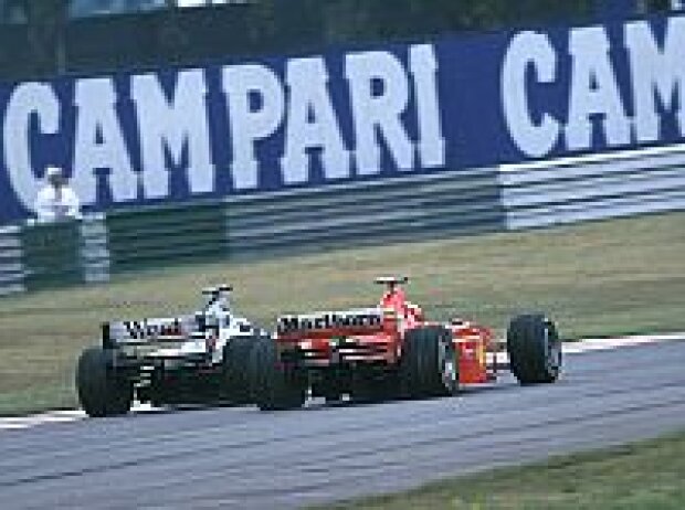 Titel-Bild zur News: Mika Häkkinen und Michael Schumacher
