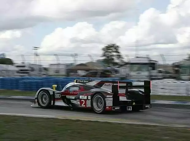 Allan McNish, Tom Kristensen, Rinaldo Capello Titel-Bild zur News: Allan McNish, Tom Kristensen, Rinaldo Capello