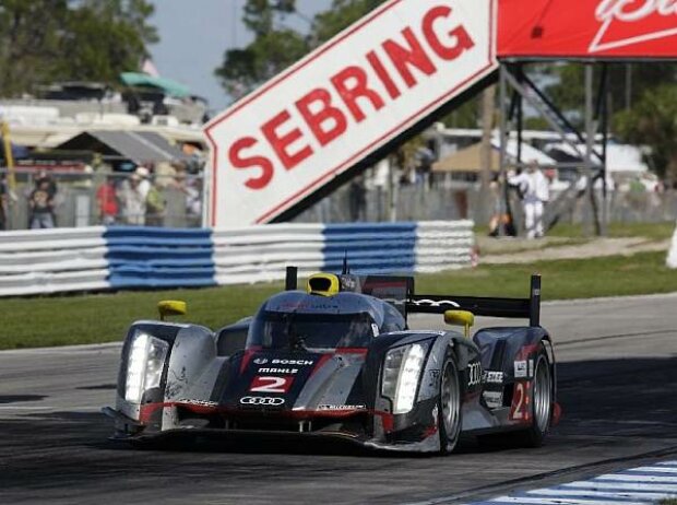 Rinaldo Capello, Tom Kristensen, Allan McNish Rinaldo Capello, Tom Kristensen, Allan McNish
