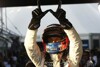 Bild zum Inhalt: Button gegen Vettel: Winner-"W" statt "krummer Finger"