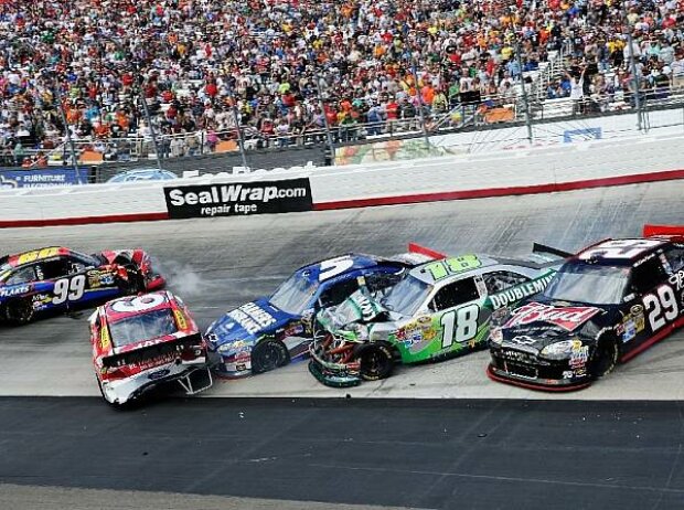 Carl Edwards, Kasey Kahne, Marcos Ambrose, Kyle Busch, Kevin Harvick