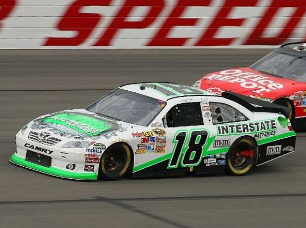 Kyle Busch, Tony Stewart Kyle Busch, Tony Stewart