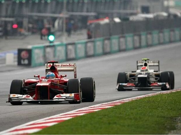 Fernando Alonso, Sergio Perez