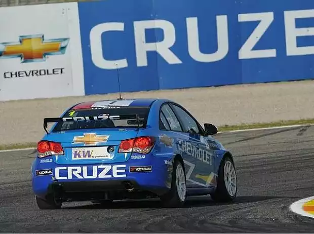 Yvan Muller Titel-Bild zur News: Yvan Muller