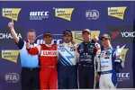 Yvan Muller (Chevrolet), Gabriele Tarquini (Lukoil), Tom Coronel (ROAL), Pepe Oriola (Tuenti) 