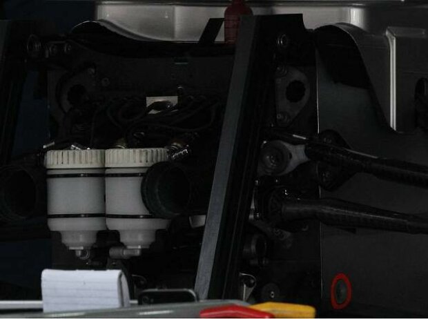 F-Schacht am Mercedes F1 W03 F-Schacht am Mercedes F1 W03