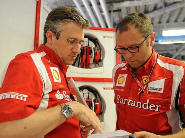 Pat Fry und Stefano Domenicali Pat Fry und Stefano Domenicali