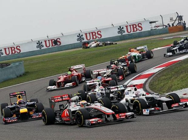 Lewis Hamilton, Kamui Kobayashi