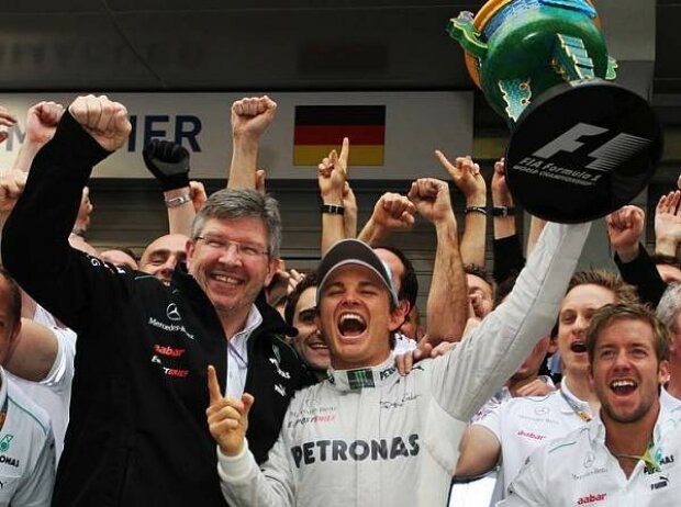 Nico Rosberg, Ross Brawn (Teamchef), Sam Bird Nico Rosberg, Ross Brawn (Teamchef), Sam Bird