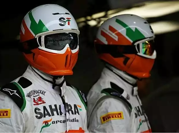 Titel-Bild zur News: Force-India-Mechaniker