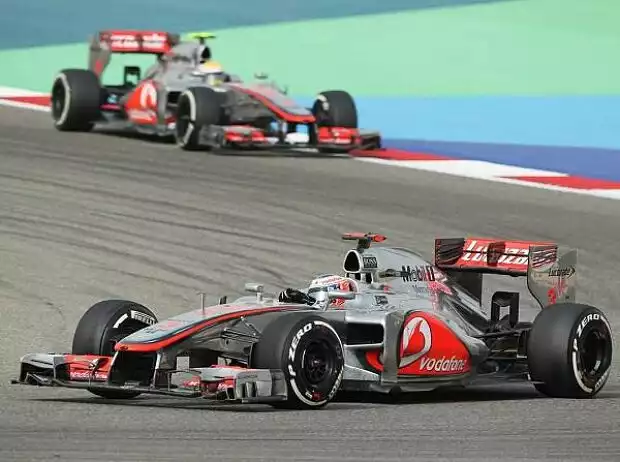 Titel-Bild zur News: Jenson Button, Lewis Hamilton