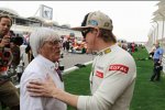 Bernie Ecclestone (Formel-1-Chef) und Kimi Räikkönen (Lotus) 