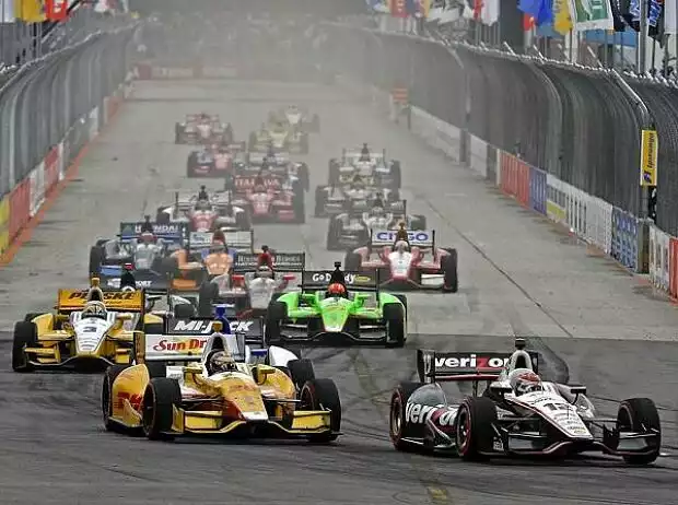 Will Power, Ryan Hunter-Reay Titel-Bild zur News: Will Power, Ryan Hunter-Reay