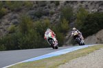 Nicky Hayden vor  und Alvaro Bautista 