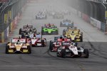 Restart mit Will Power (Penske) und Ryan Hunter-Reay (Andretti) 