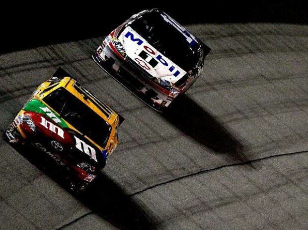 Kyle Busch, Tony Stewart