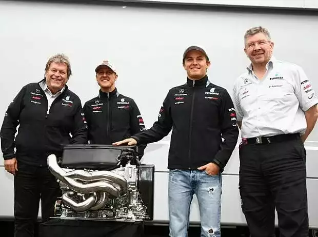 Nico Rosberg, Michael Schumacher, Ross Brawn (Teamchef), Norbert Haug (Mercedes-Motorsportchef) Titel-Bild zur News: Nico Rosberg, Michael Schumacher, Ross Brawn (Teamchef), Norbert Haug (Mercedes-Motorsportchef)